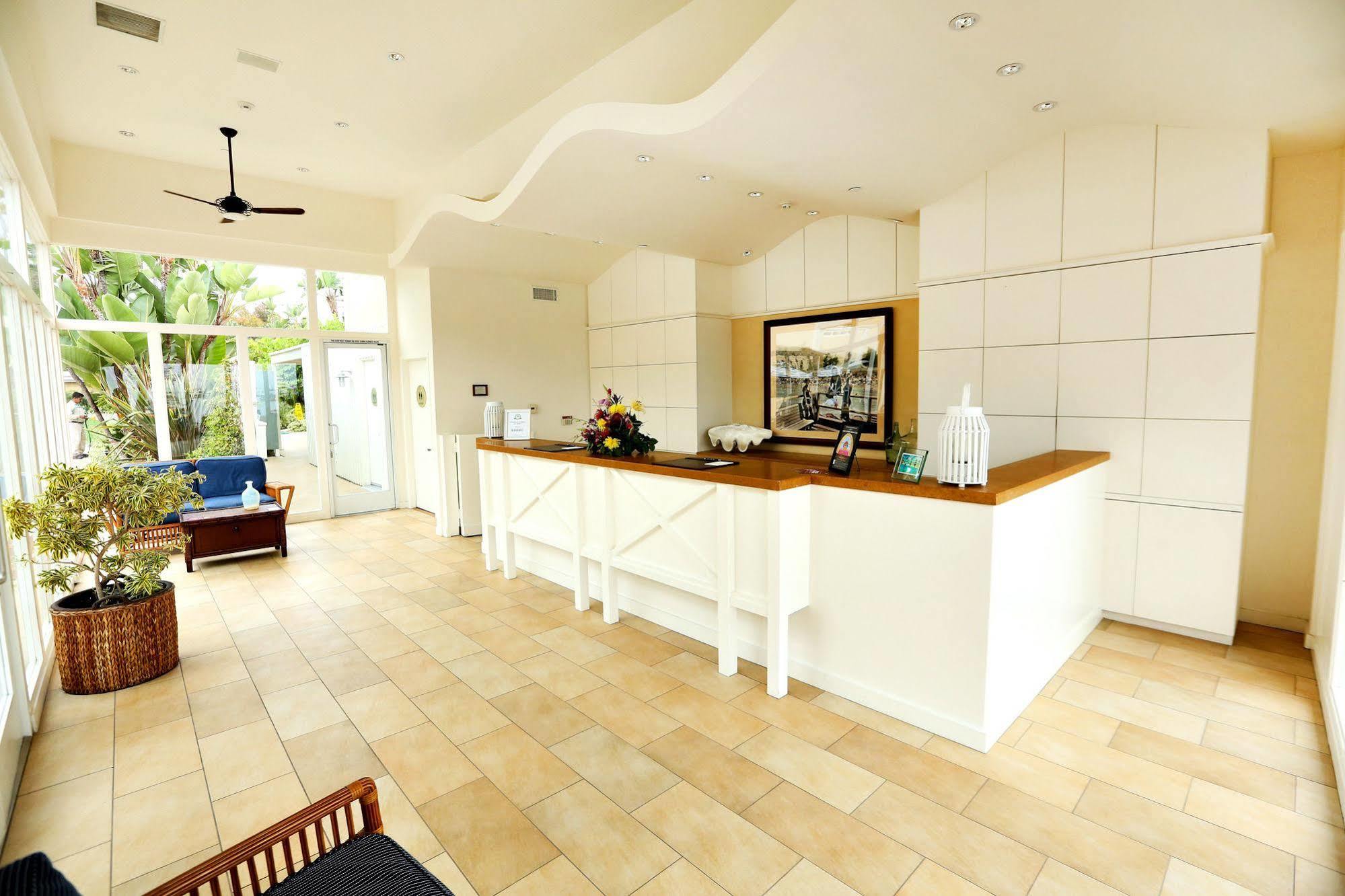 Pavilion Hotel Avalon Bagian luar foto