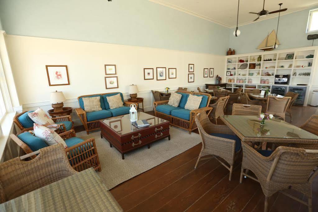 Pavilion Hotel Avalon Bagian luar foto